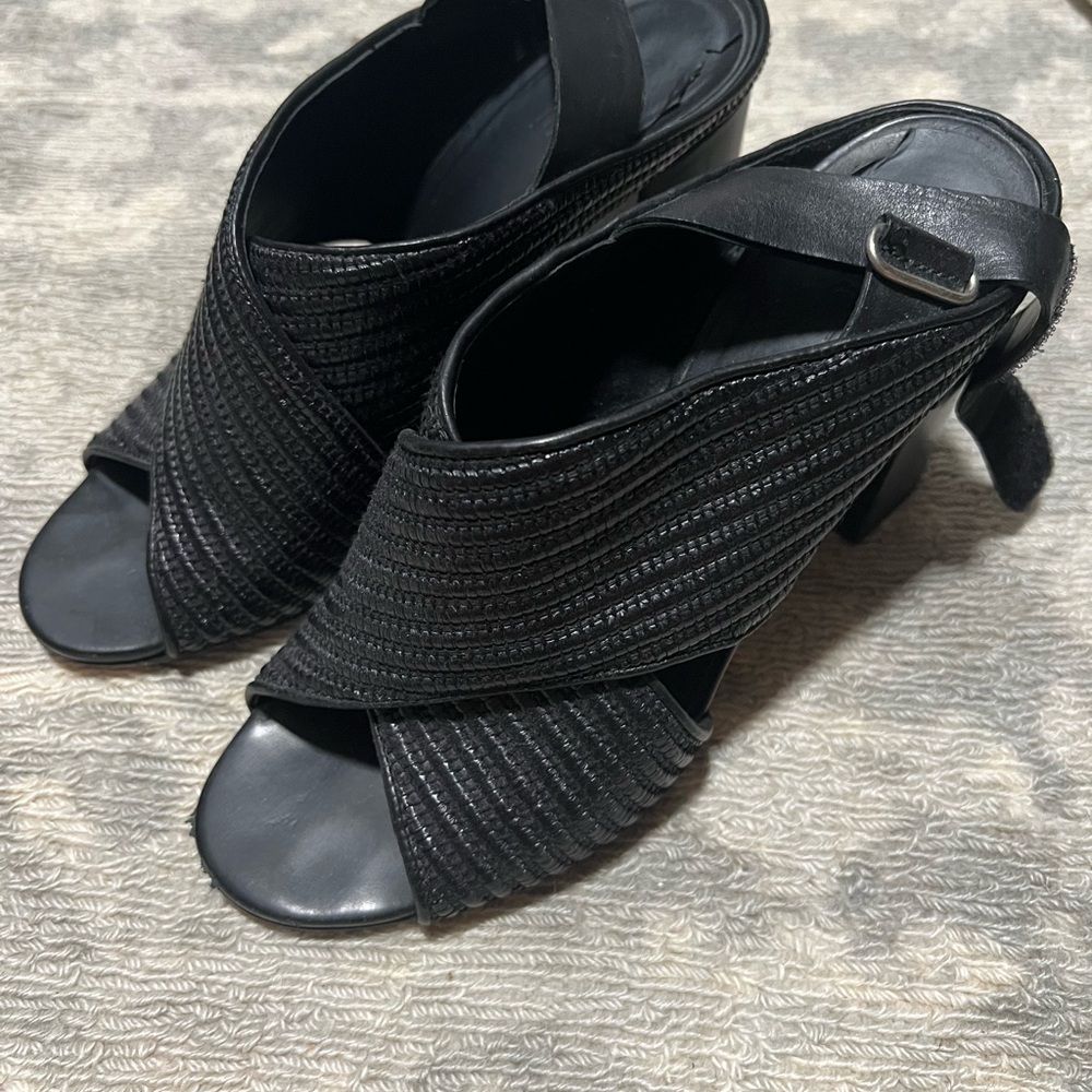 Vince Black Heels Elegant and Versatile
